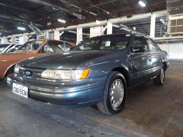 Ford Taurus